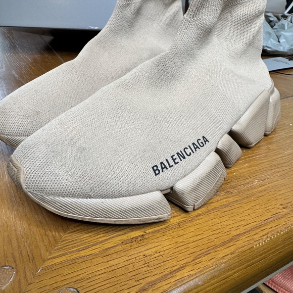 Balenciaga tan speed 2.0 runner sock sneaker - Picture 2 of 6